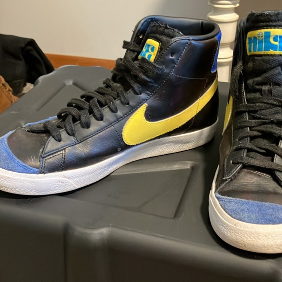 Mens Nike Blazer Peace Love BLK/BLUE/YELLOW Hightop sneakers size 10 - Picture 3 of 6